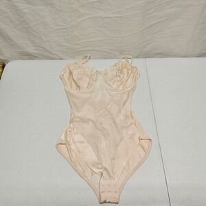 Vintage Flexees Lace Trim Full Body Shaper Bra Sz 38C Beige ILGWU USA Made Flaws